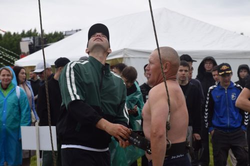 Главные герои Сабантуя в Нурлате: 43 секунды до петуха, железный армрестлинг и народный азарт