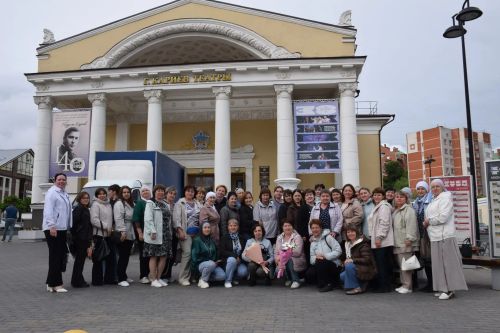 Как детские сады «Алсу» и «Сказка» съездили в театр Габдуллы Кариева бесплатно