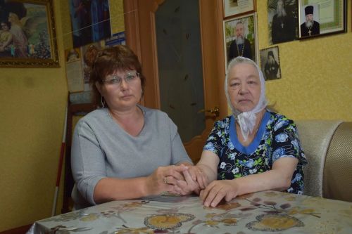 День социального работника: история Елены Колесниковой из Нурлата, которая 25 лет помогает пожилым