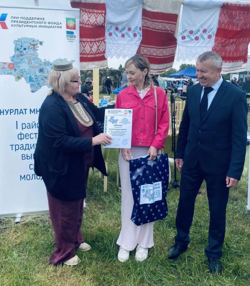 Фестиваль традиционной вышивки для молодежи прошел на Сабантуе в Нурлате