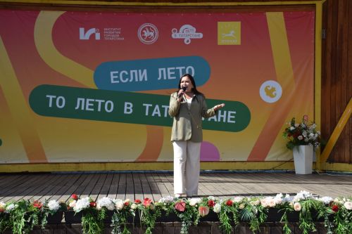 В Нурлате чествовали социальных работников (фоторепортаж)
