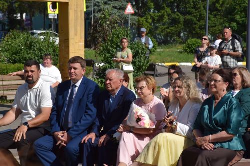 В Нурлате чествовали социальных работников (фоторепортаж)
