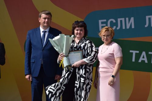 В Нурлате чествовали социальных работников (фоторепортаж)