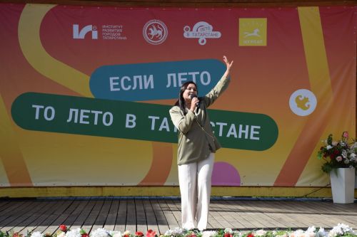 В Нурлате чествовали социальных работников (фоторепортаж)