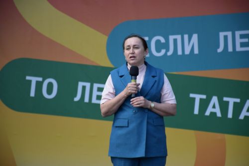 В Нурлате чествовали социальных работников (фоторепортаж)