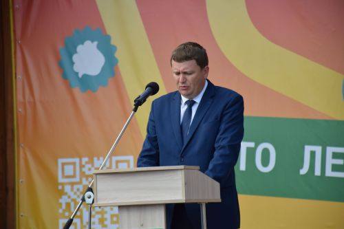 В Нурлате чествовали социальных работников (фоторепортаж)