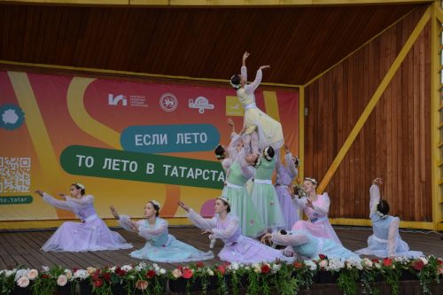 В Нурлате чествовали социальных работников (фоторепортаж)