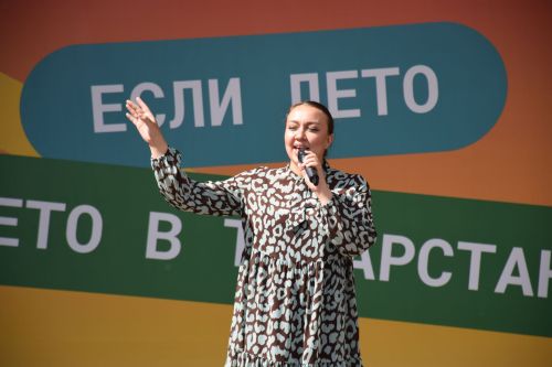 В Нурлате чествовали социальных работников (фоторепортаж)