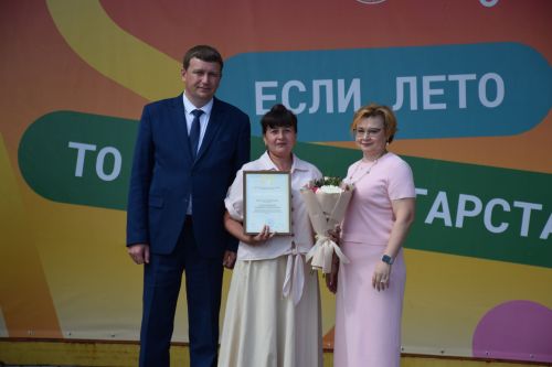 В Нурлате чествовали социальных работников (фоторепортаж)