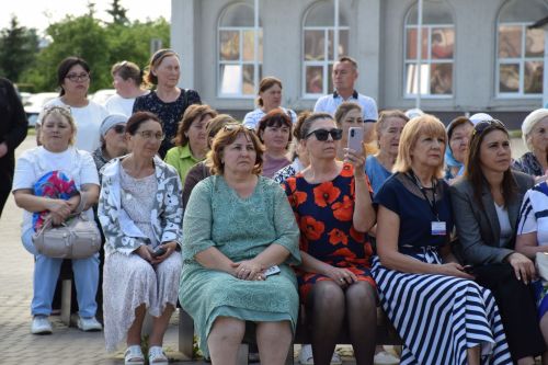 В Нурлате чествовали социальных работников (фоторепортаж)