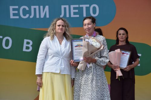 В Нурлате чествовали социальных работников (фоторепортаж)