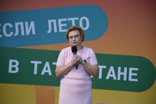 В Нурлате чествовали социальных работников (фоторепортаж)