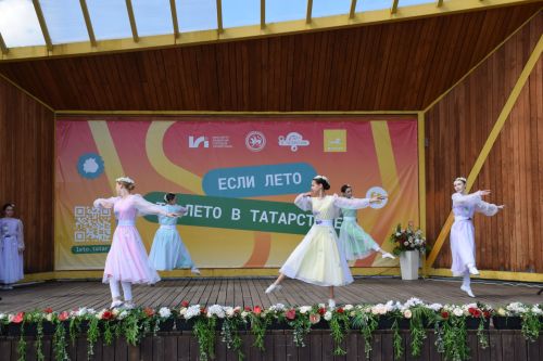 В Нурлате чествовали социальных работников (фоторепортаж)