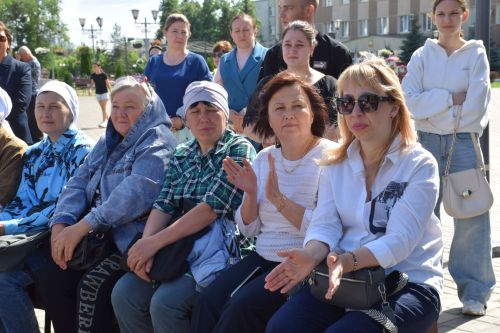 В Нурлате чествовали социальных работников (фоторепортаж)