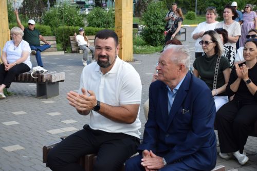 В Нурлате чествовали социальных работников (фоторепортаж)