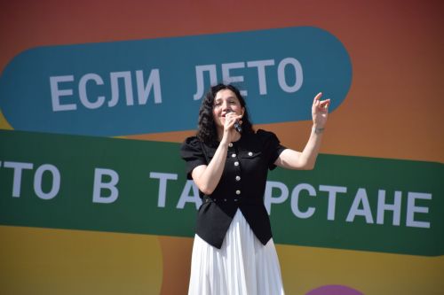 В Нурлате чествовали социальных работников (фоторепортаж)