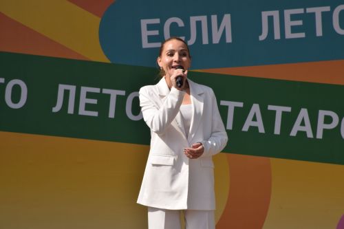 В Нурлате чествовали социальных работников (фоторепортаж)