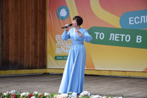 В Нурлате чествовали социальных работников (фоторепортаж)