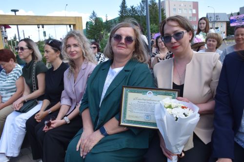 В Нурлате чествовали социальных работников (фоторепортаж)