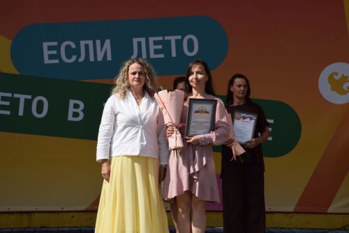 В Нурлате чествовали социальных работников (фоторепортаж)