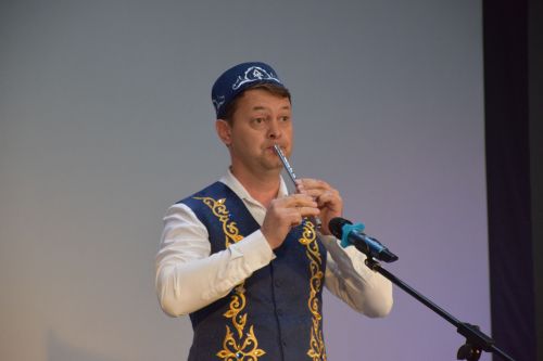 Творческий десант из Набережных Челнов: как Нурлат встретил хранителей татарского слова