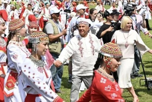 Нурлатская делегация зажгла на чувашском Уяве в Черемшане