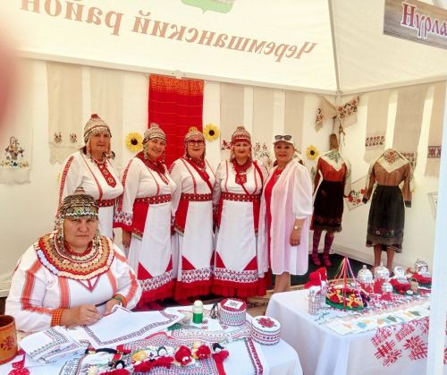 Нурлатская делегация зажгла на чувашском Уяве в Черемшане