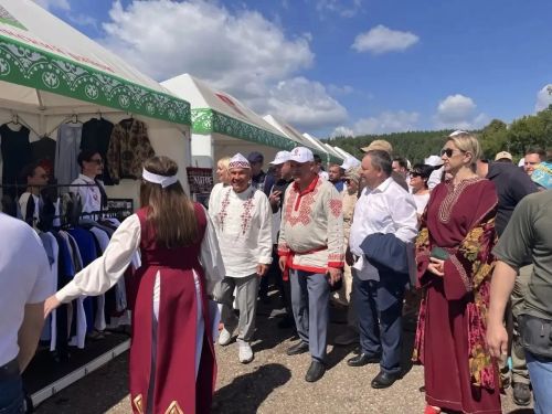 Нурлатская делегация зажгла на чувашском Уяве в Черемшане