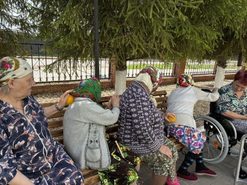 Жители Нурлатского дома престарелых получили заряд бодрости и здоровья