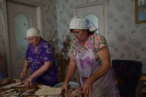 «Молодежка» из Нурлата отправила бойцам тонны домашней еды