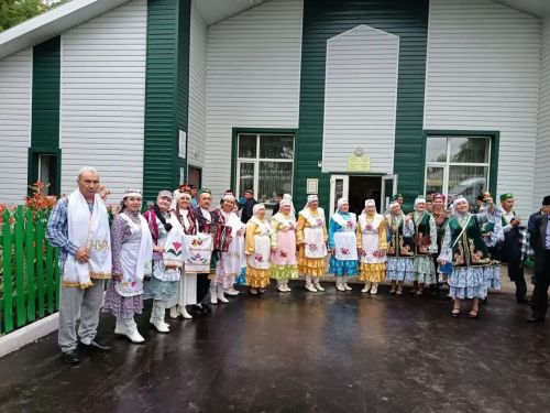 «Умырзая» из Нурлата представила обряд «Кыз йәрәшү» на фестивале «Солгеле капка»