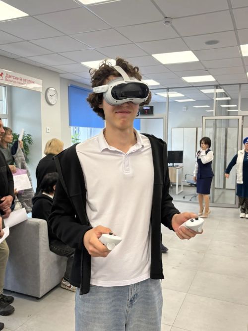 VR-очки вместо учебников: нурлатские подростки «примерили» профессии