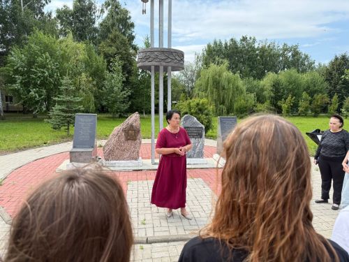 Память в граните: нурлатские школьники почтили воинов-интернационалистов