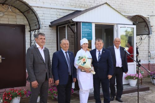 Два ФАП открыли в Нурлатском районе после капитального ремонта