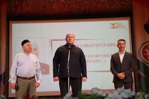 В Нурлате прошел вечер памяти Фатиха Сибагатуллина: летопись эпохи легендарного руководителя