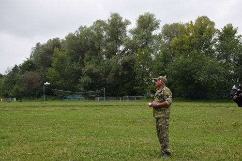 Юные нурлатцы в «Ратном сборе» осваивают управление беспилотниками и сборку автоматов