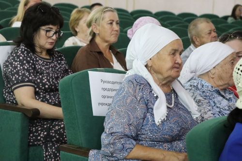 В Нурлате прошел вечер памяти Фатиха Сибагатуллина: летопись эпохи легендарного руководителя