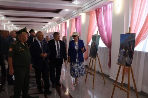 В Нурлате прошел вечер памяти Фатиха Сибагатуллина: летопись эпохи легендарного руководителя