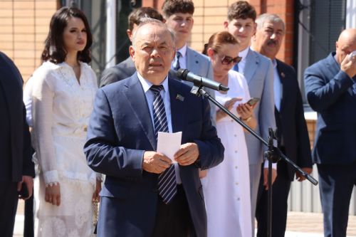 В Нурлате открыли памятную доску Фатиху Сибагатуллину