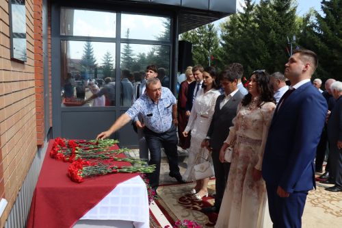 В Нурлате открыли памятную доску Фатиху Сибагатуллину