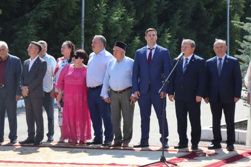 В Нурлате открыли памятную доску Фатиху Сибагатуллину