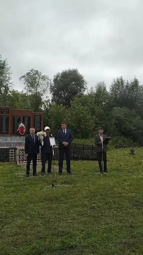 Берлек-Михайловкада геройлар истәлегенә куелган һәйкәл реставрациядән соң ачылды