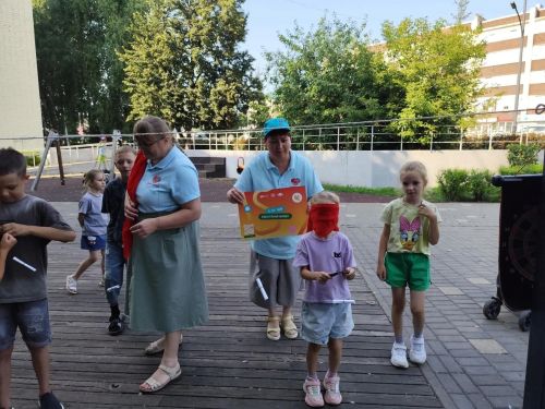 Нурлатның “Гаилә” скверында балалар өчен уен программасы узды