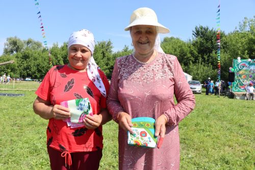 Главный батыр из Курманаево получил в награду барана и теленка
