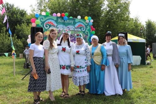 Главный батыр из Курманаево получил в награду барана и теленка