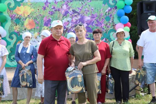 Главный батыр из Курманаево получил в награду барана и теленка
