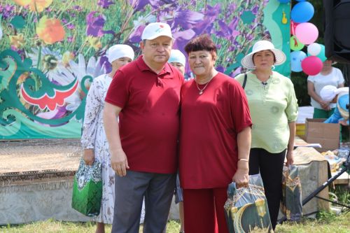 Главный батыр из Курманаево получил в награду барана и теленка