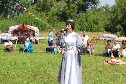 Главный батыр из Курманаево получил в награду барана и теленка