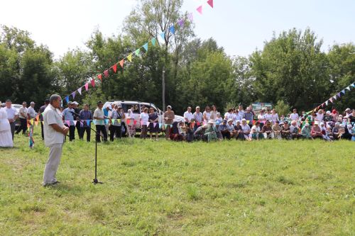 Главный батыр из Курманаево получил в награду барана и теленка