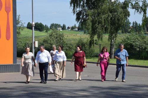Уполномоченный по правам ребенка в РТ Светлана Захарова посетила Нурлатский район с рабочим визитом